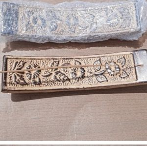 A matching set Ceramic Inscent Burners